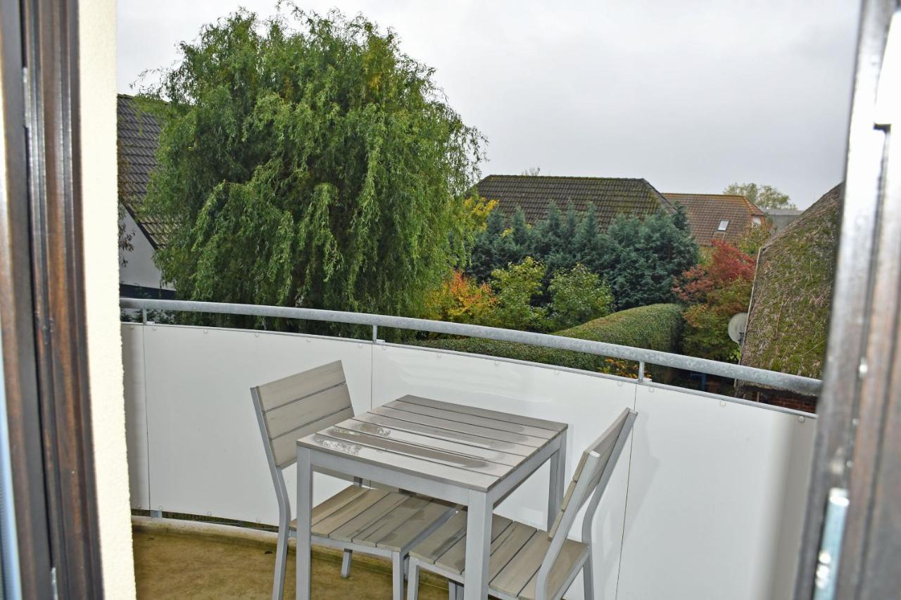 Schoenes Ferienhaus Mit Kamin Und Sauna Im Ostseebad Sellin Sellin (Rugen) Exterior foto
