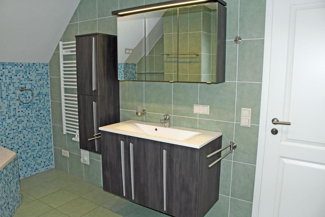Schoenes Ferienhaus Mit Kamin Und Sauna Im Ostseebad Sellin Sellin (Rugen) Exterior foto