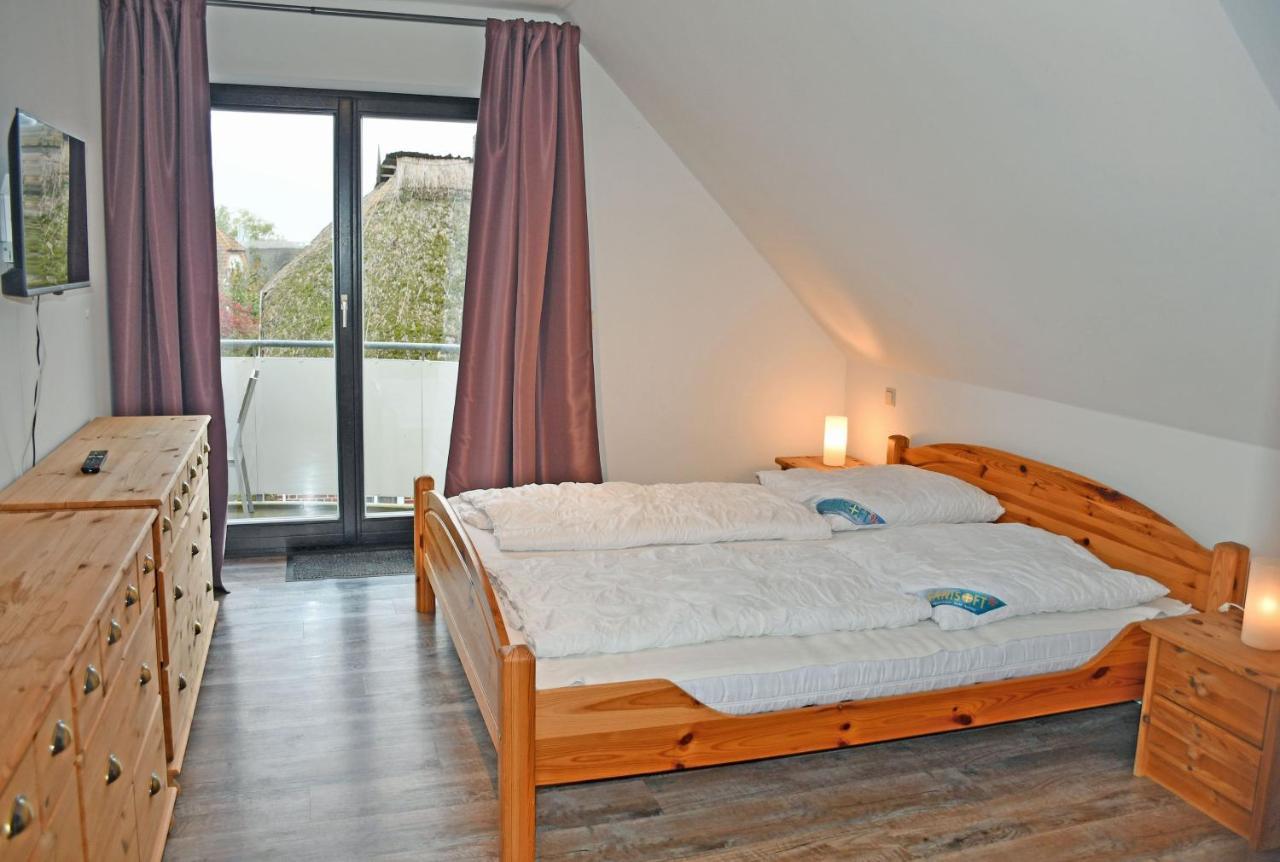 Schoenes Ferienhaus Mit Kamin Und Sauna Im Ostseebad Sellin Sellin (Rugen) Exterior foto