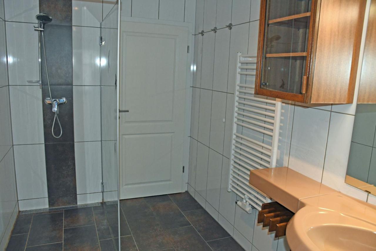 Schoenes Ferienhaus Mit Kamin Und Sauna Im Ostseebad Sellin Sellin (Rugen) Exterior foto